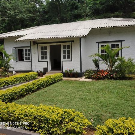 Munnar Heritage Bungalow Exteriör bild